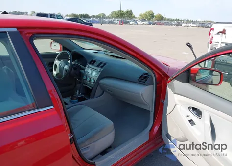 2009 Toyota Camry Le z USA, uszkodzony, nr VIN 4T4BE46K49R109448